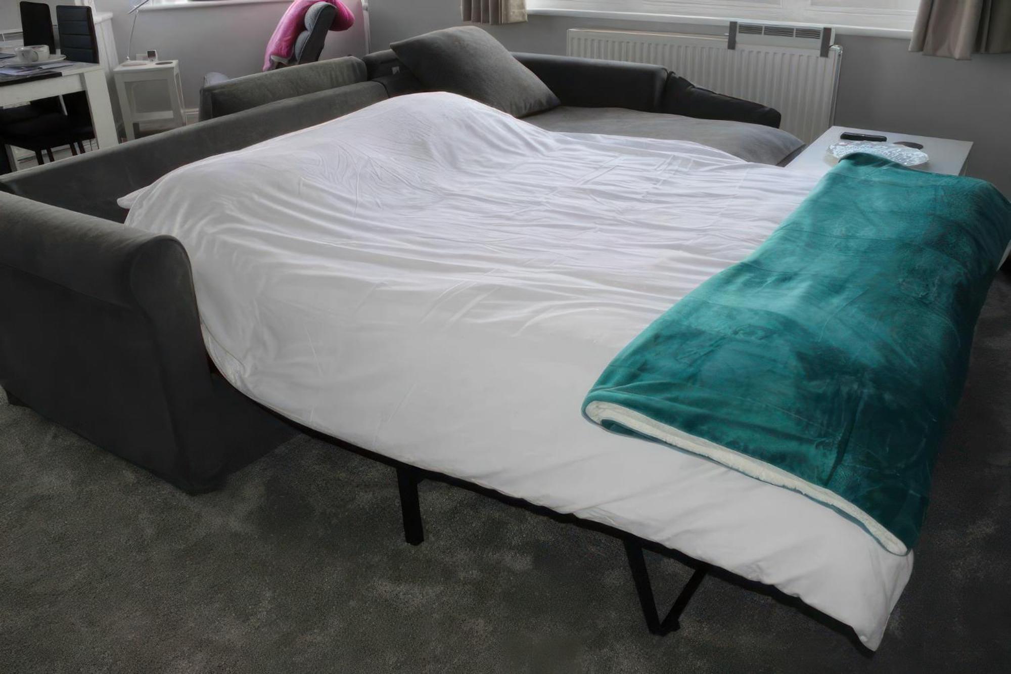 Lovely 2 Bed 2 Bath Flat With Free Parking Poole Dış mekan fotoğraf
