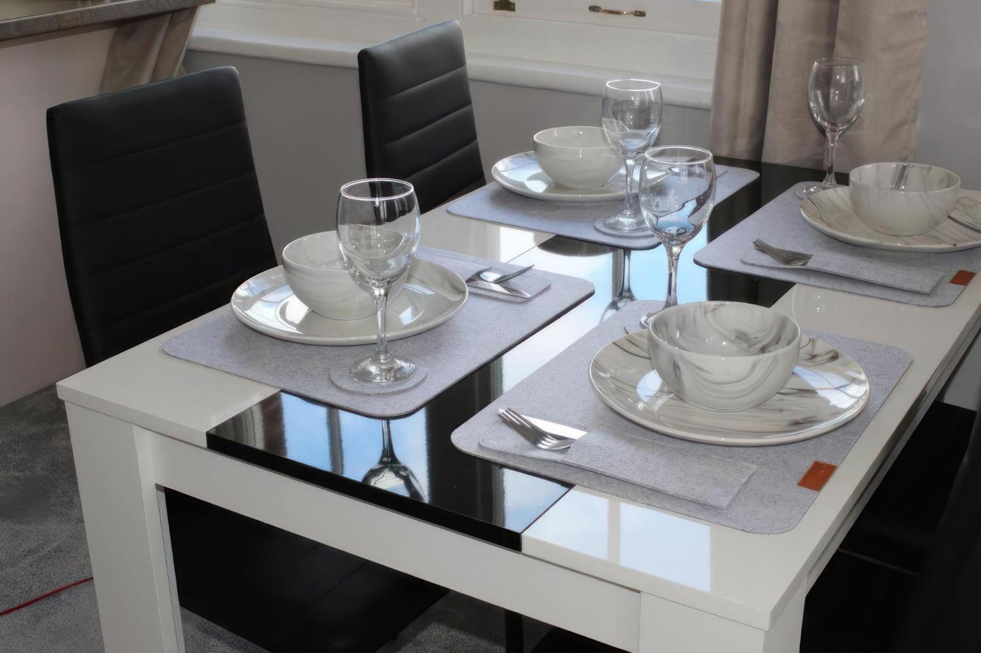 Lovely 2 Bed 2 Bath Flat With Free Parking Poole Dış mekan fotoğraf