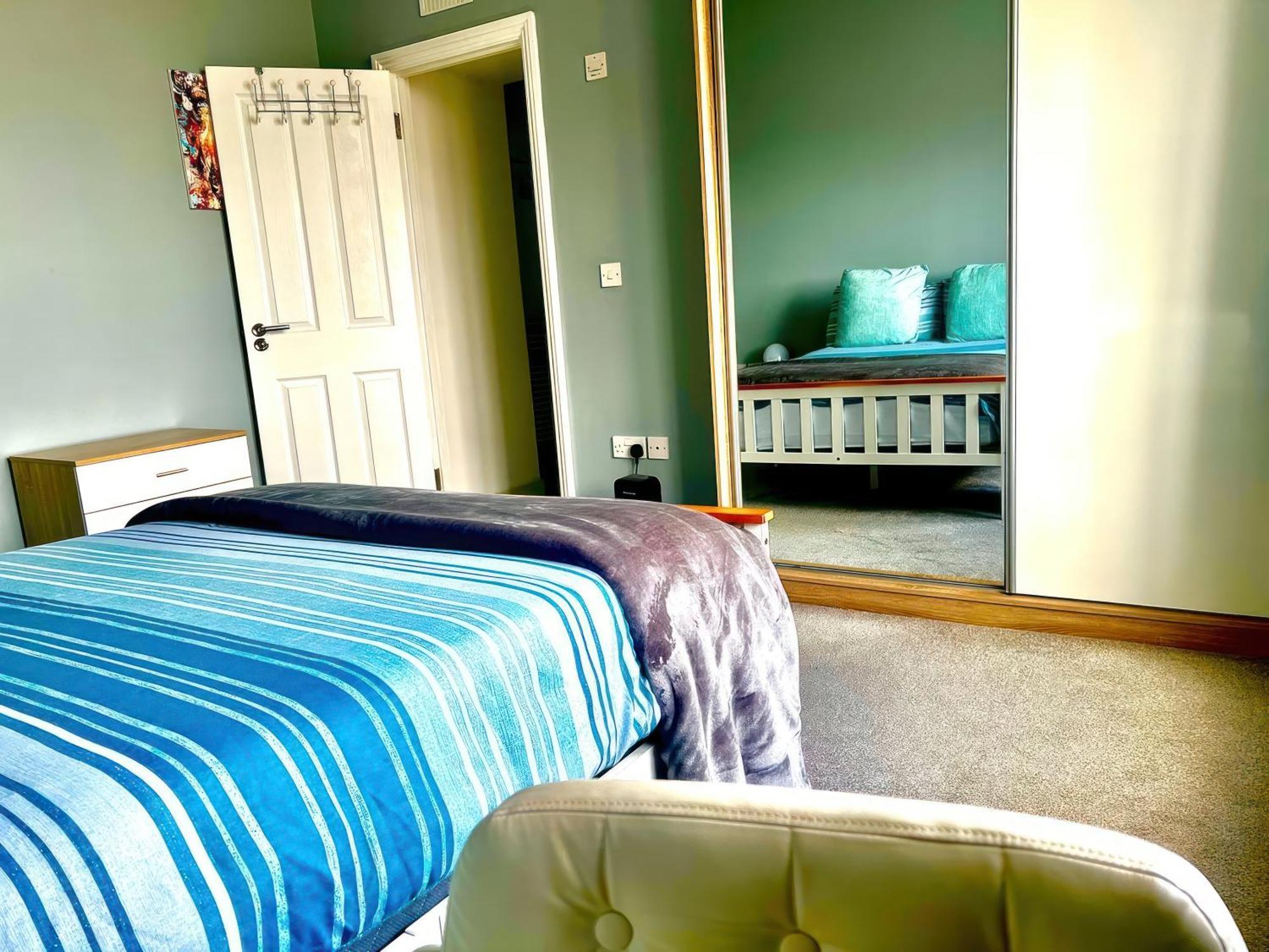 Lovely 2 Bed 2 Bath Flat With Free Parking Poole Dış mekan fotoğraf