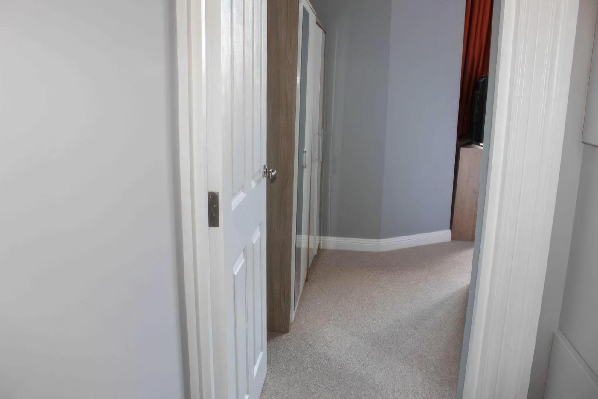 Lovely 2 Bed 2 Bath Flat With Free Parking Poole Dış mekan fotoğraf