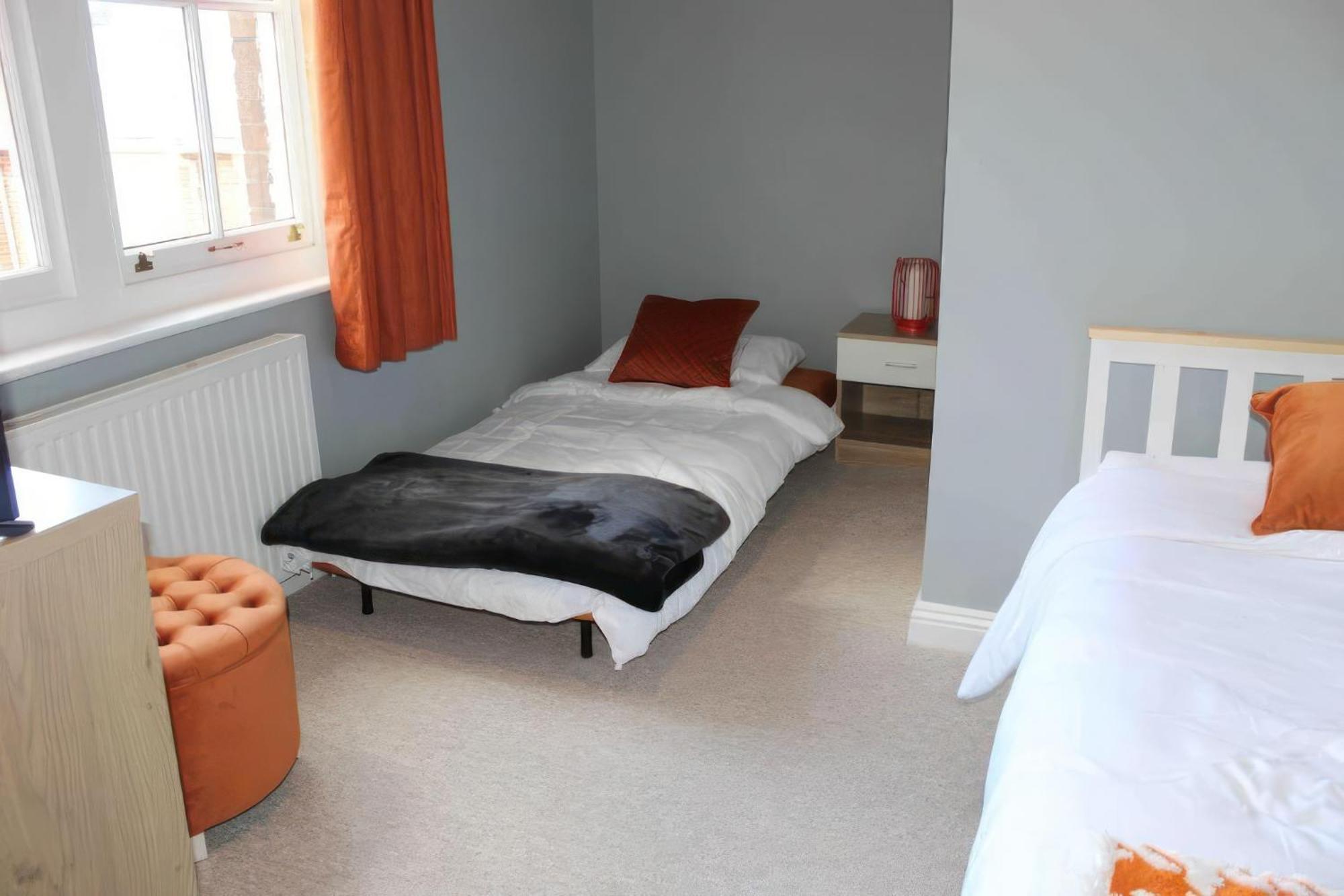 Lovely 2 Bed 2 Bath Flat With Free Parking Poole Dış mekan fotoğraf