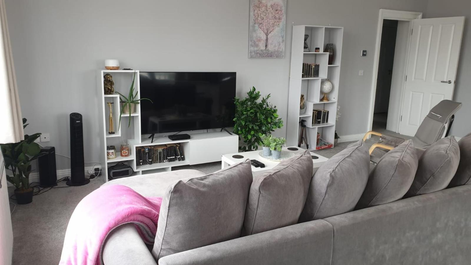 Lovely 2 Bed 2 Bath Flat With Free Parking Poole Dış mekan fotoğraf